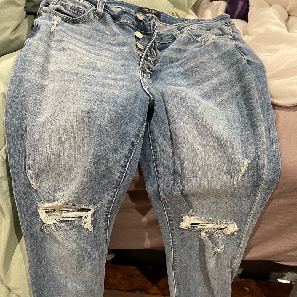 Light wash Judy Blue jeans
